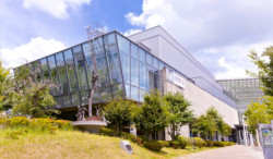 千葉市中央図書館